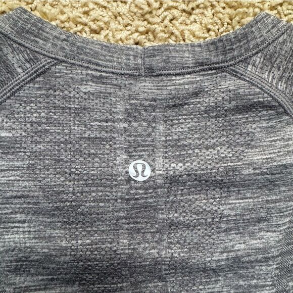 Lululemon Swiftly Tech Short Sleeve Shirt 6 Grey Gray Heather - Picture 5 of 5